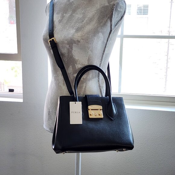 BNWT–Slightly Imperfect [ Furla Metropolis Small Tote Bag🖤] (#241)